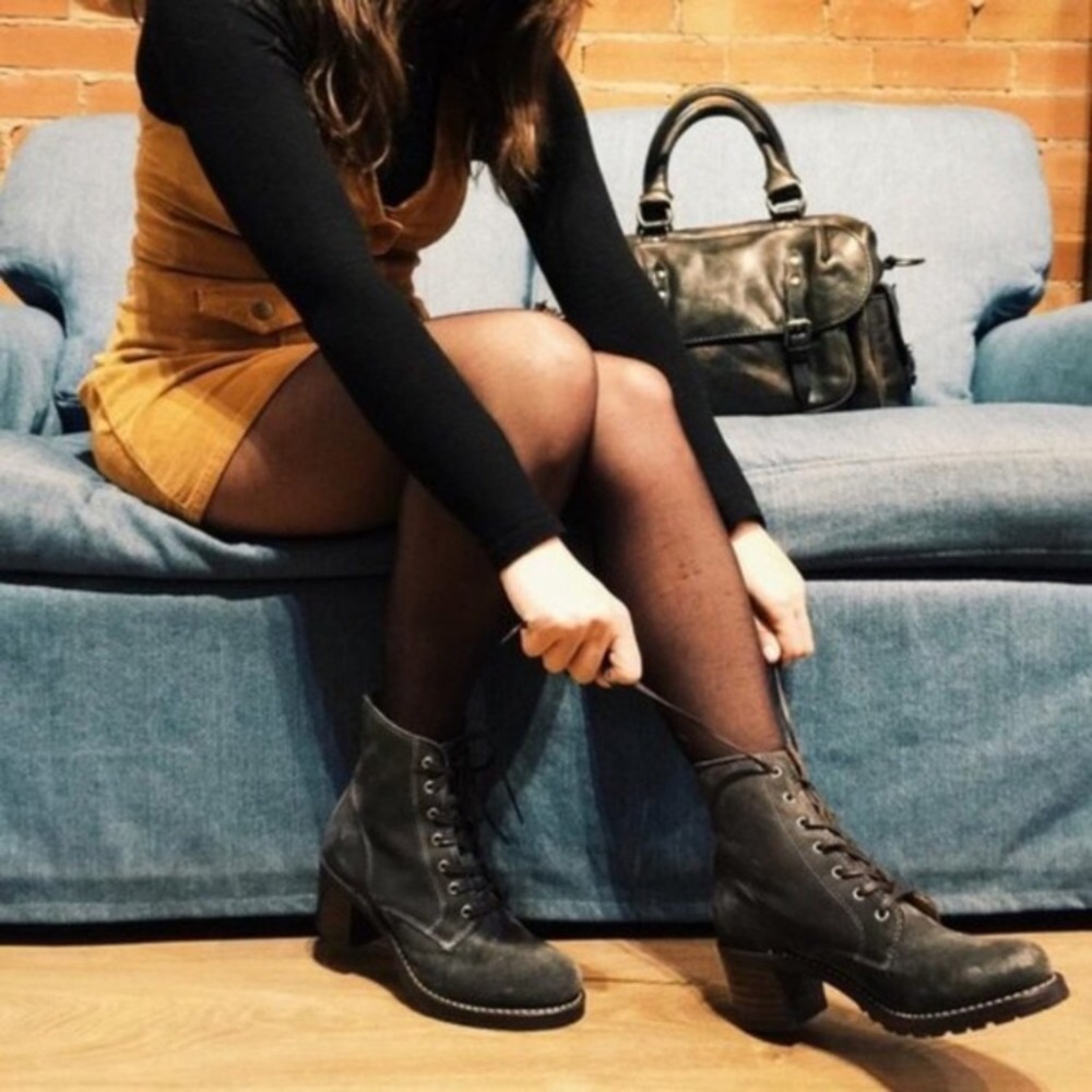 RARE Frye Sabrina 6G Olive Green-Grey Suede Lace Up Combat Block Heel Ankle Boot - Picture 8 of 15